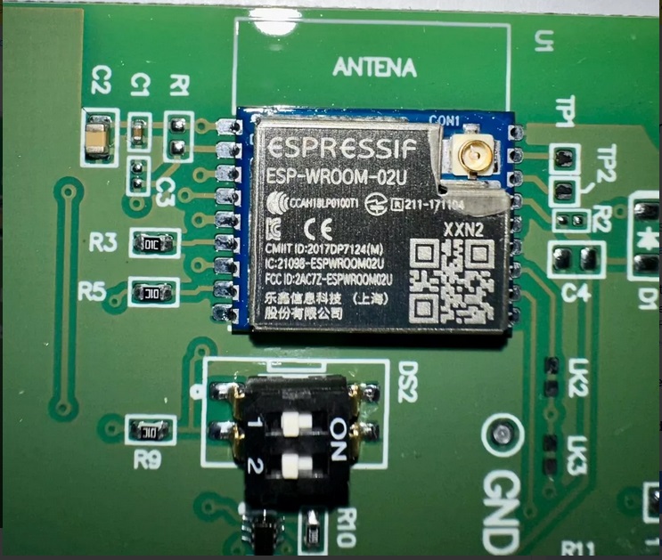 Prix5 Plus 8.6 wifi ESP-WROOM-02U em detalhe.jpg