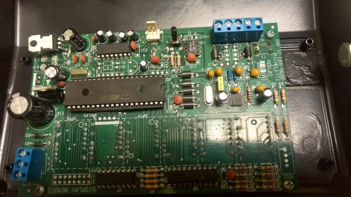 MIC 3 T LED 5532 REv.2 Placa Para Balança Micheletti Mic Led - R$ 545,47.png